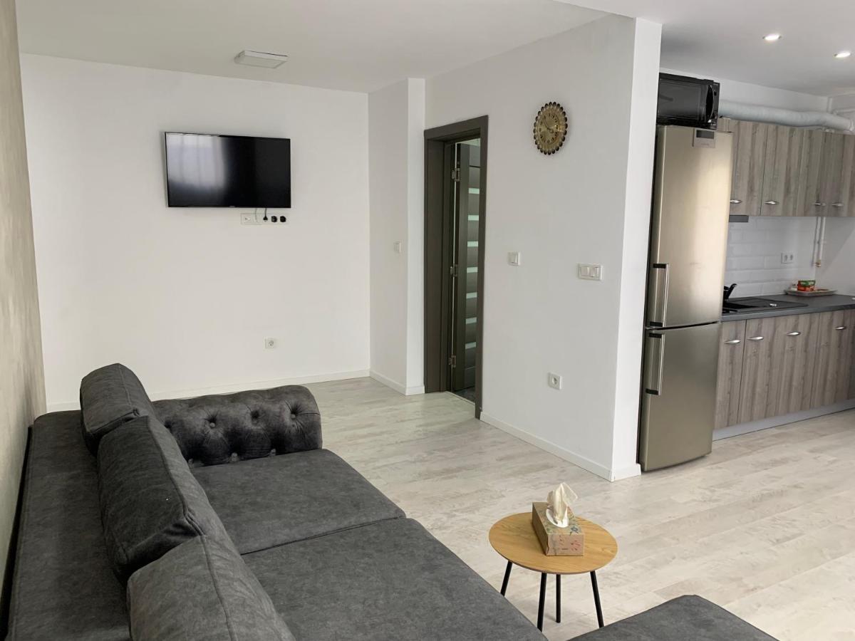 Wonderland Apartment Bistriţa Dış mekan fotoğraf