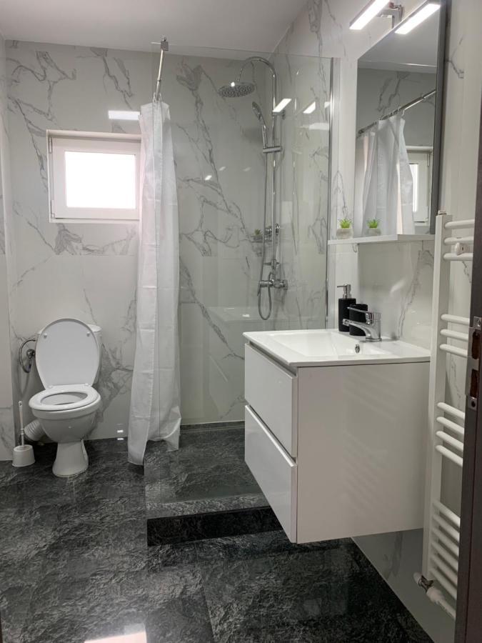 Wonderland Apartment Bistriţa Dış mekan fotoğraf