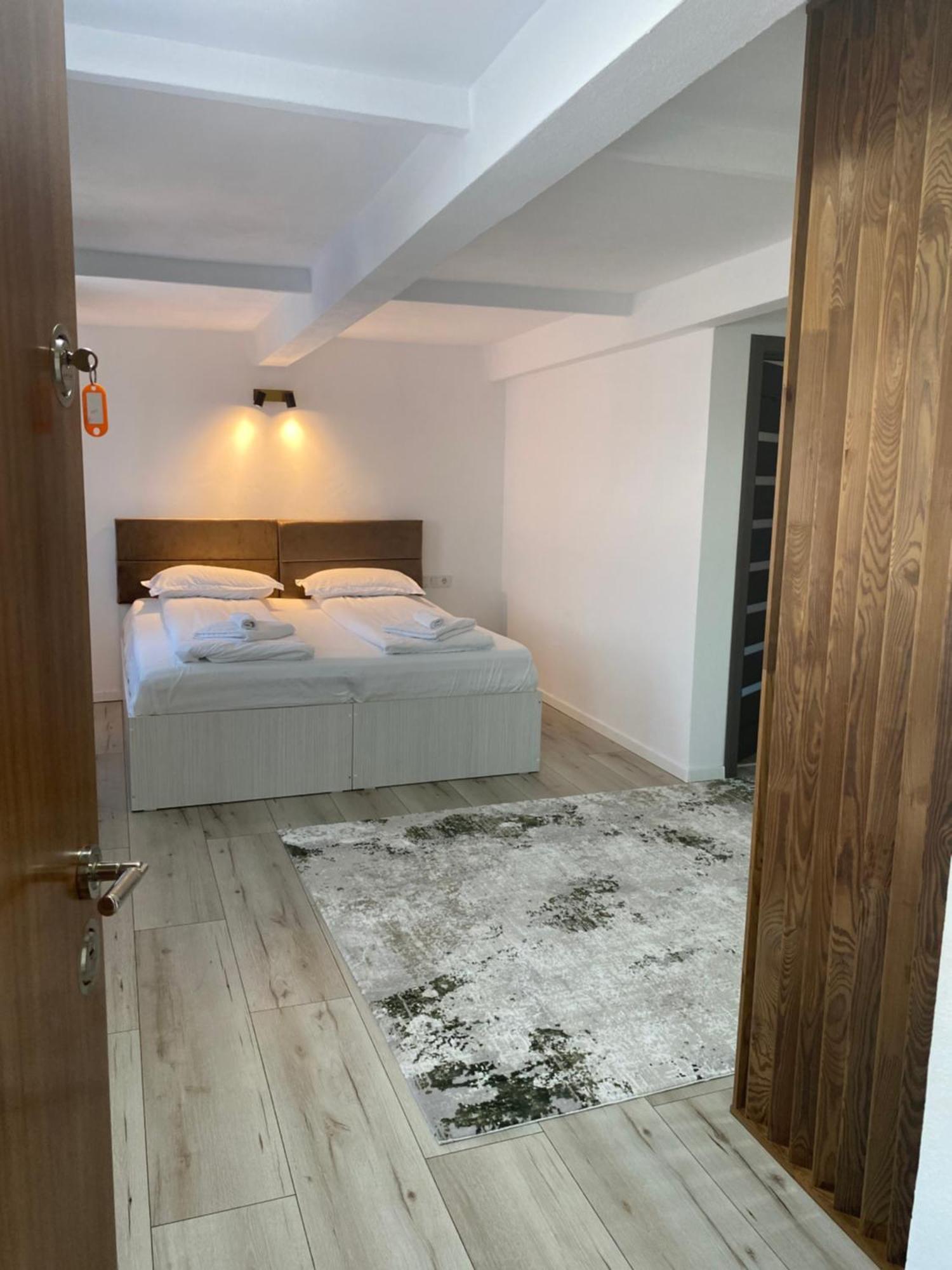 Wonderland Apartment Bistriţa Dış mekan fotoğraf