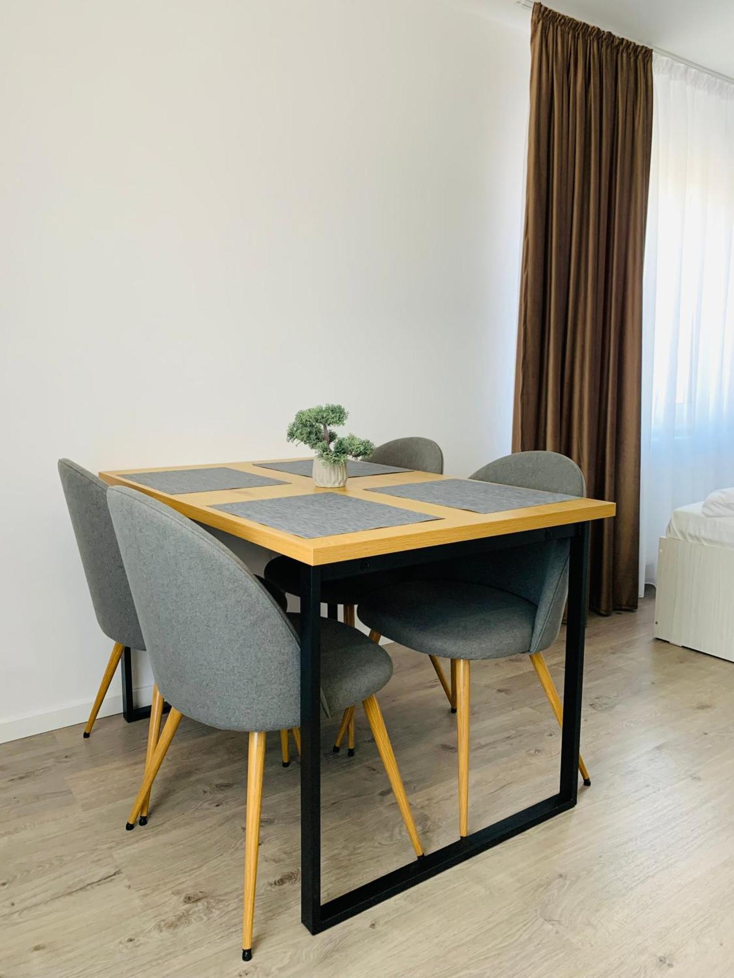 Wonderland Apartment Bistriţa Dış mekan fotoğraf