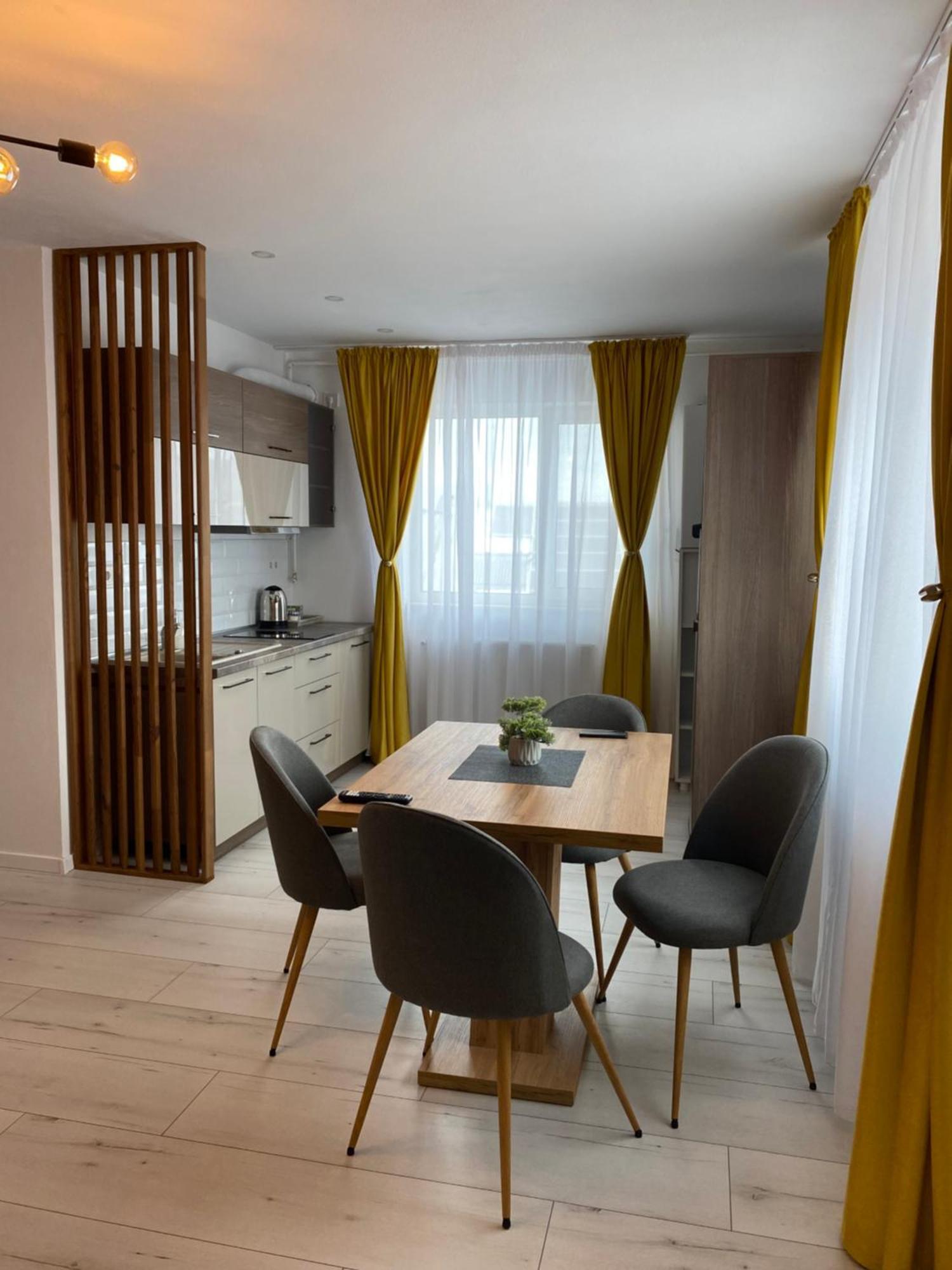 Wonderland Apartment Bistriţa Dış mekan fotoğraf